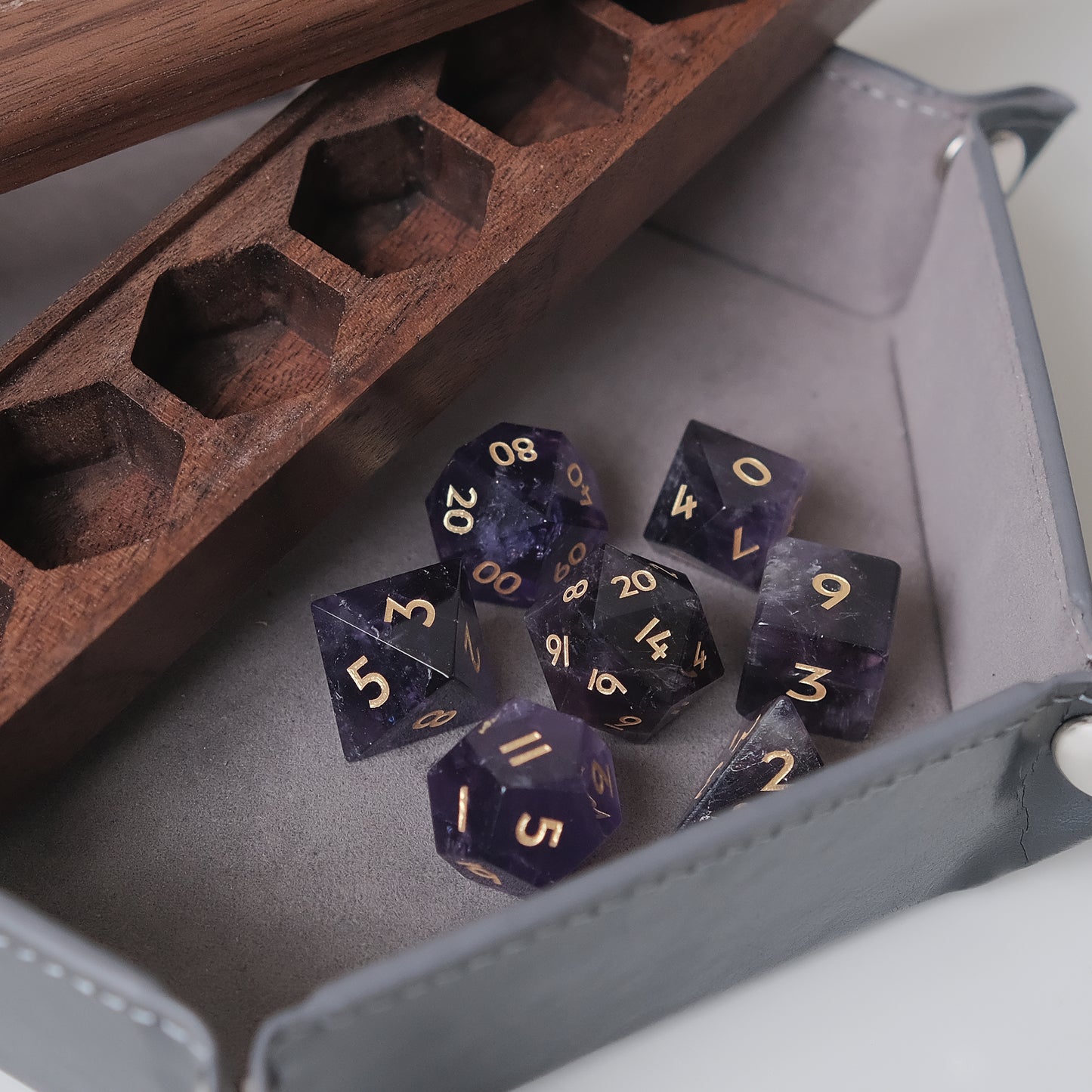 Natural Amethyst Gemstone Dice Set Wooden Box Combo / Dice Set of 7 / Black Cherry Wood Box / Dice Tray. Game accessories for table-top game, board game and rpg. Gift for game lover