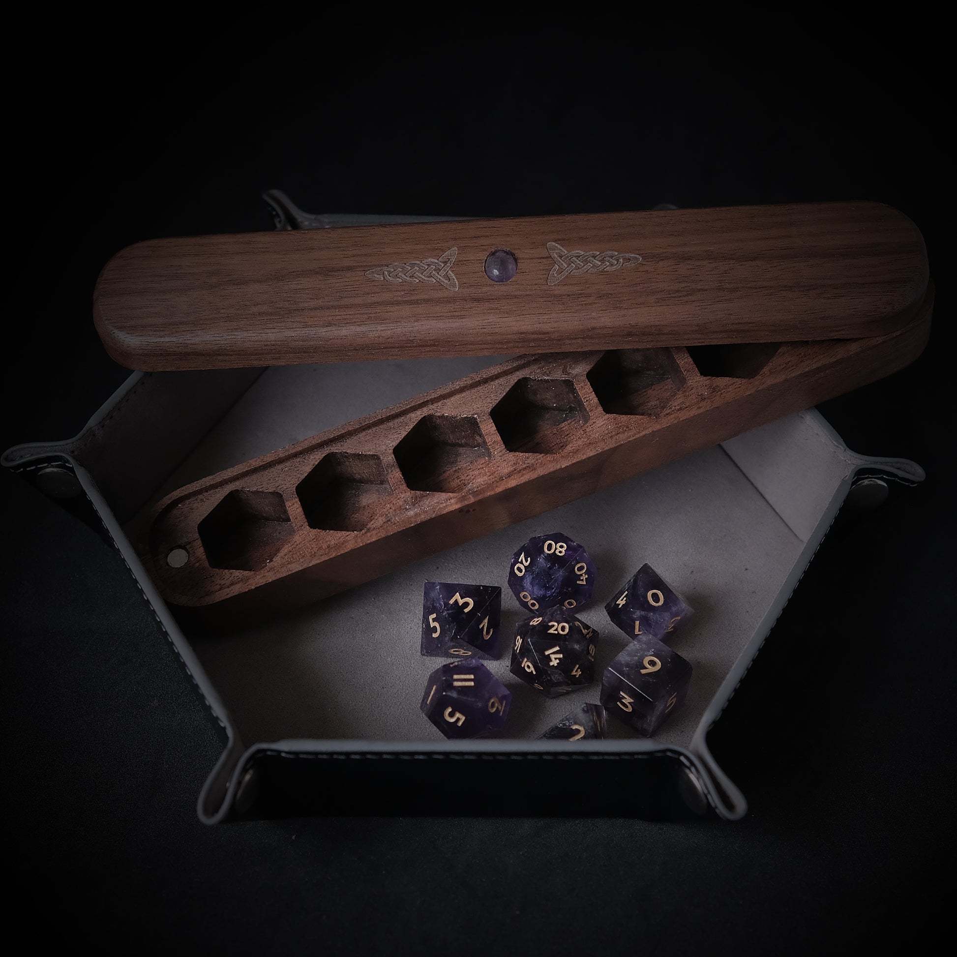 Natural Amethyst Gemstone Dice Set Wooden Box Combo / Dice Set of 7 / Black Cherry Wood Box / Dice Tray. Game accessories for table-top game, board game and rpg. Gift for game lover