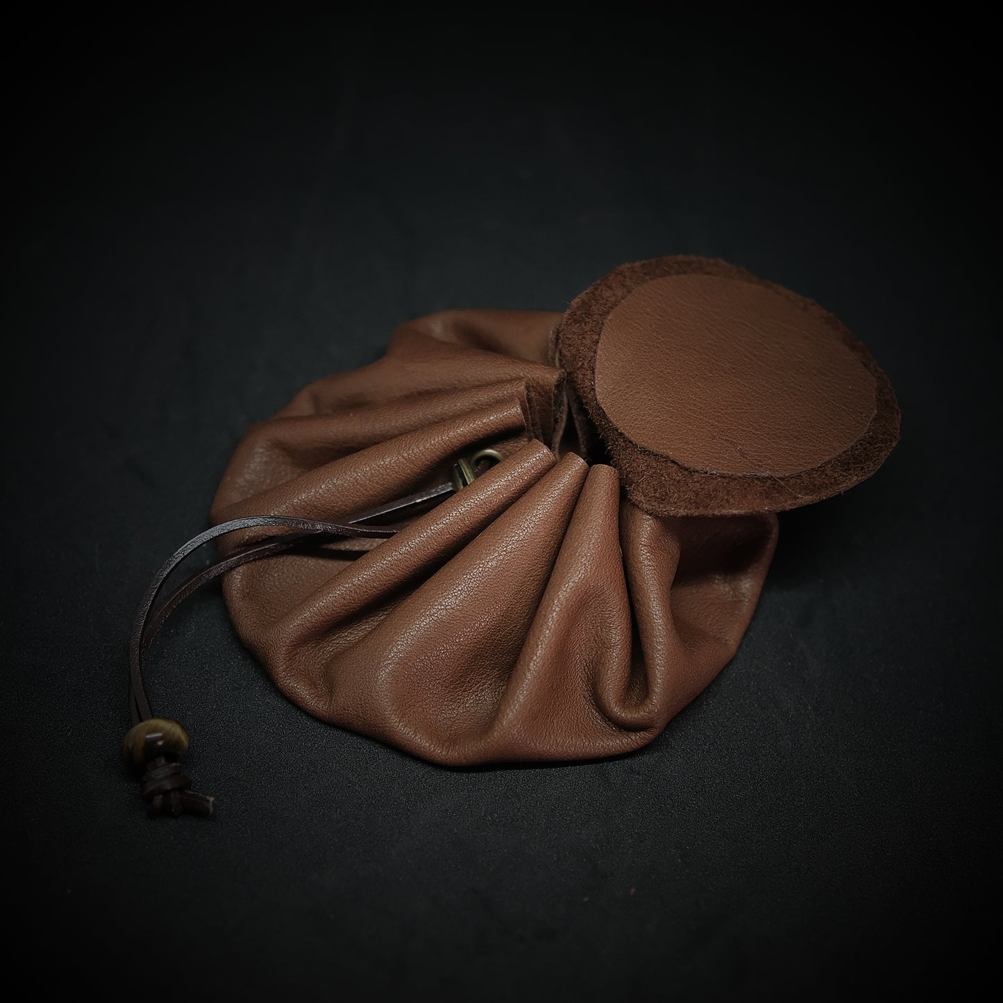 Handmade Leather Dragon Metal Dragon Dice Bag_Brown. Game accessories for table-top game, board game and rpg games